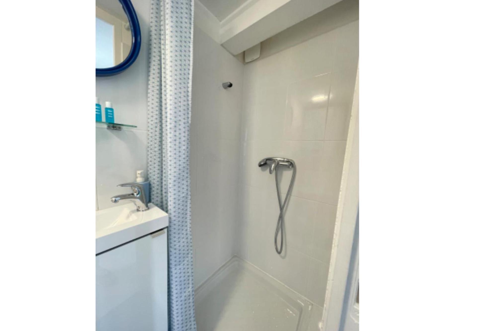 Le Vrai Cabanon De La Pointe Rouge Apartment Марсилия Екстериор снимка